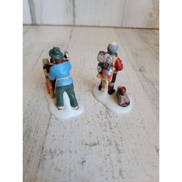 Dept 56 58394 cobbler clock peddler village accessory xmas set - Picture 4 of 6